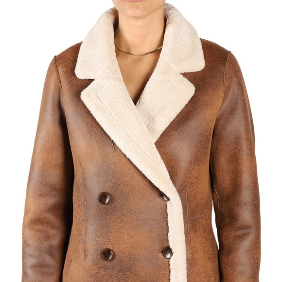 ARTICO Faux Shearling Coat. Made in Italy. Price Is Firm. - Picture 4 of 16